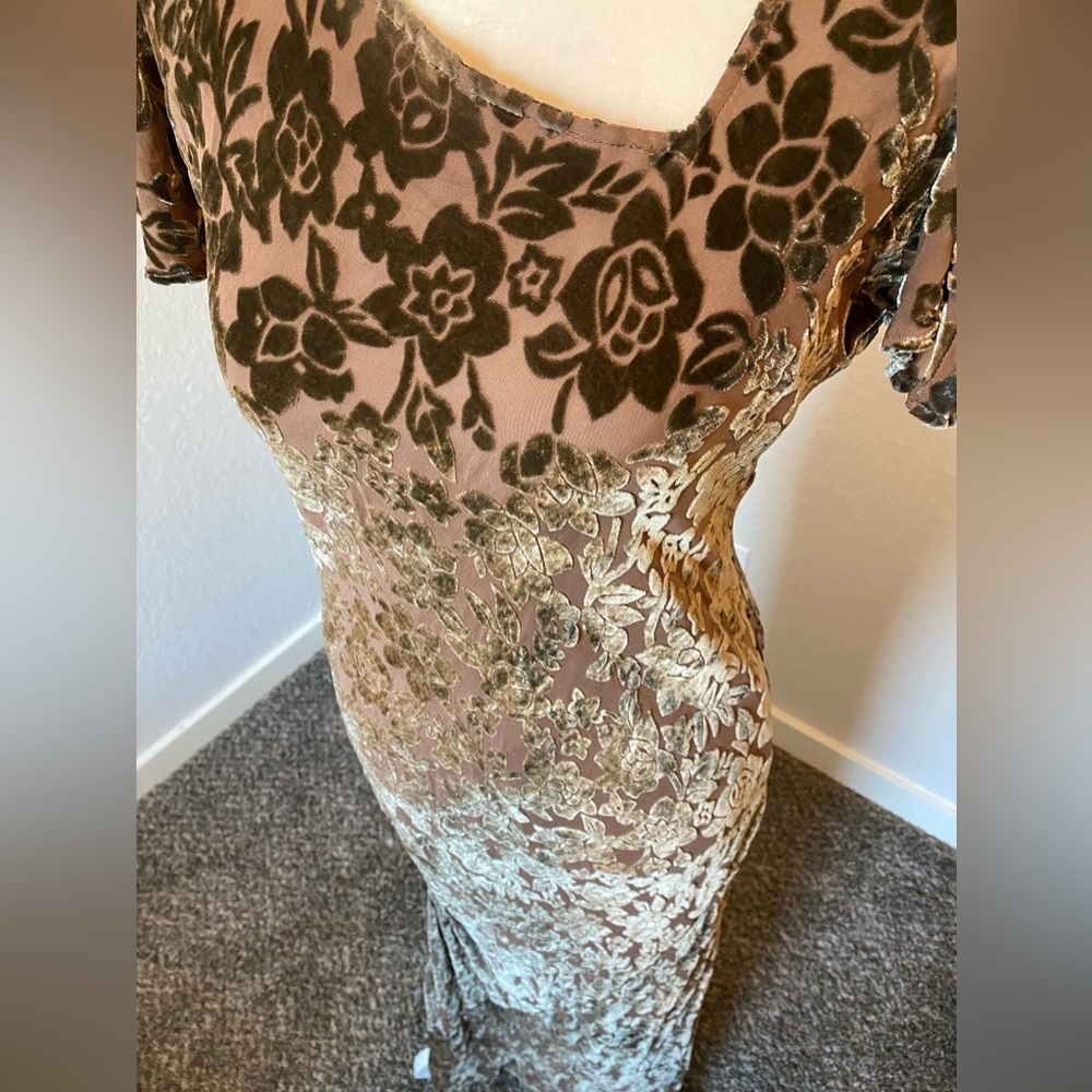 90’s Crushed Velvet Maxi Dress - Picture 2 of 6
